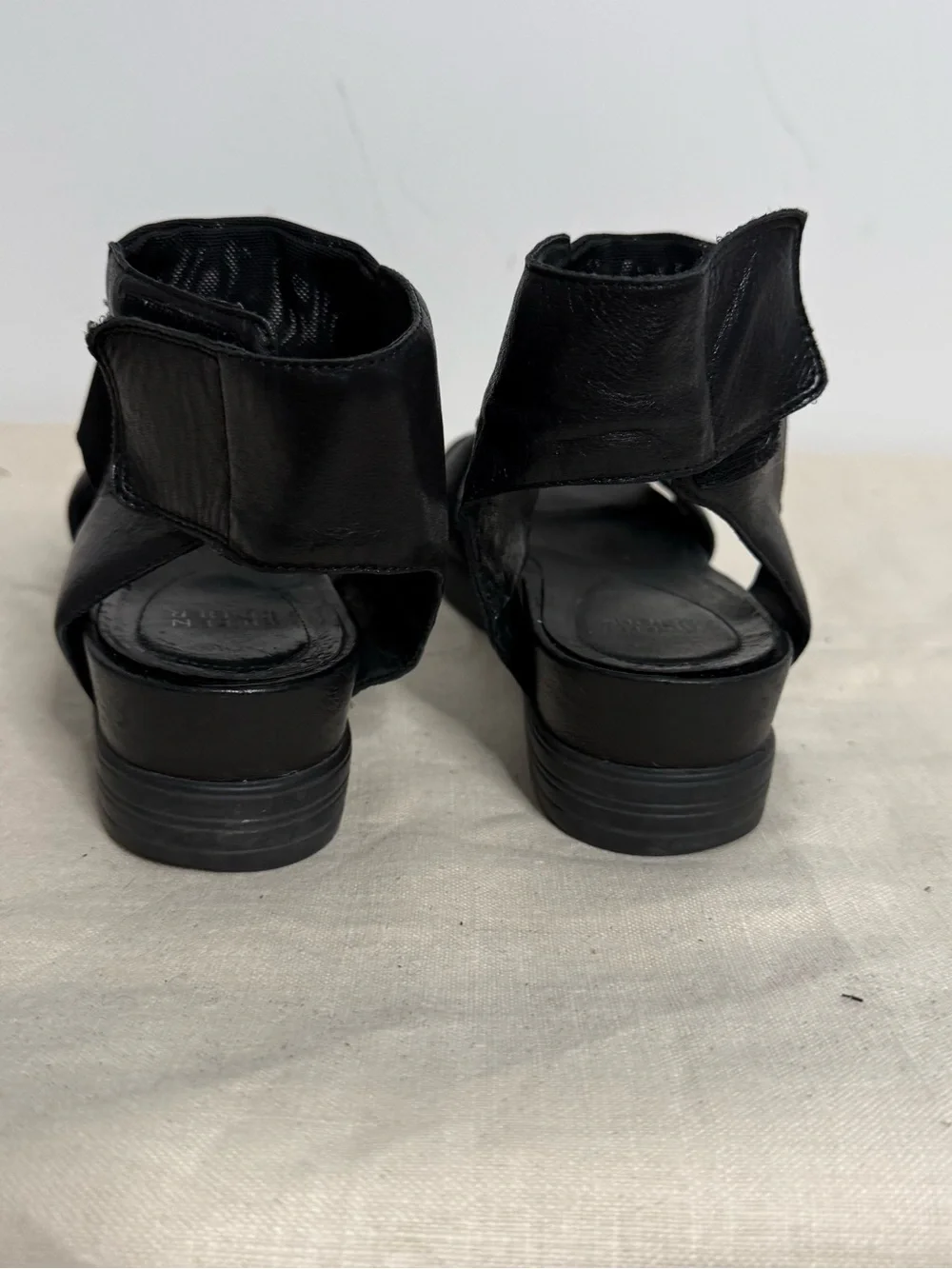 Eileen Fisher Spree Sport Womens 9 Black Leather Mesh Platform Cuff Wrap Sandal
